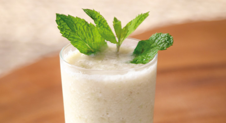 Smoothie à la coco et épices